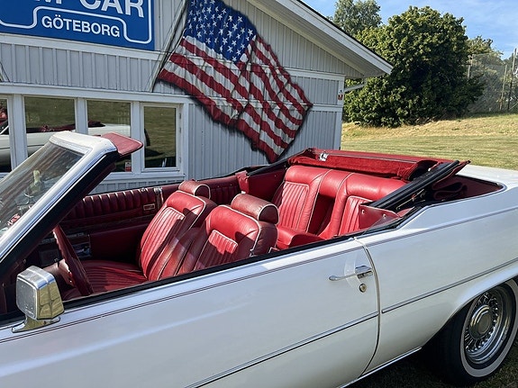 Cadillac Deville 12 of 14