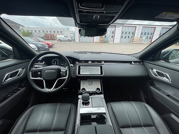 Land Rover Range Rover Velar 20 of 26