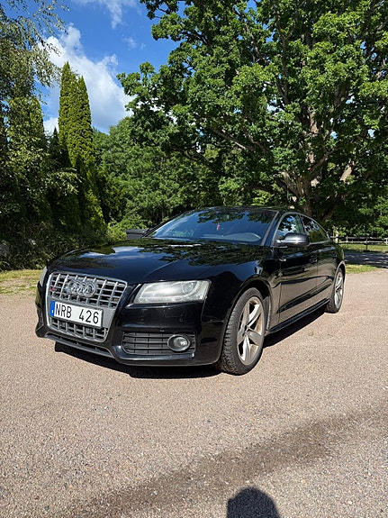 Audi A5 2 of 5