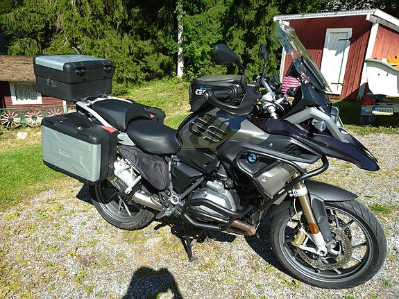 BMW R1200GS 2 of 6