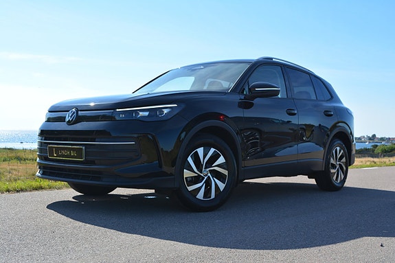 Volkswagen Tiguan 3 of 5