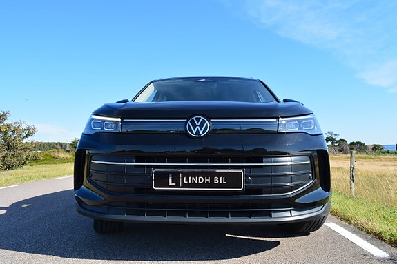 Volkswagen Tiguan 4 of 5