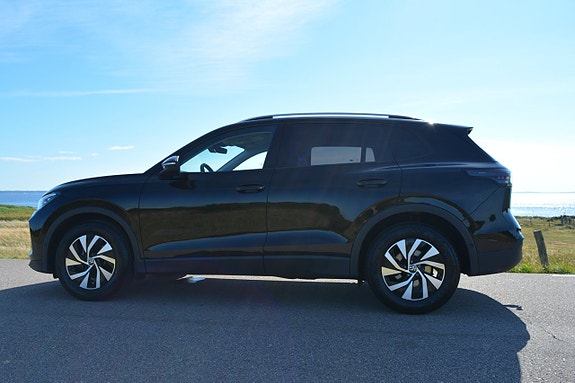 Volkswagen Tiguan 5 of 5