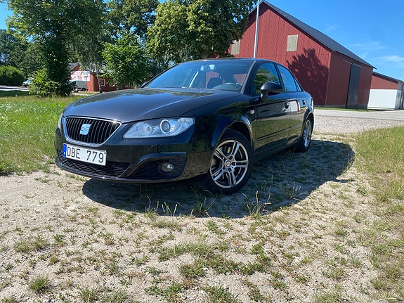 Seat Exeo 2 of 5