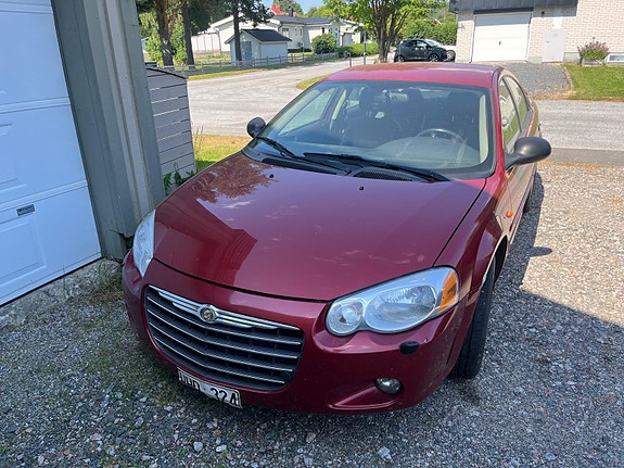 Chrysler Sebring 4 of 10