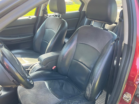 Chrysler Sebring 8 of 10