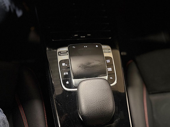 Mercedes-Benz A180 d 19 of 27