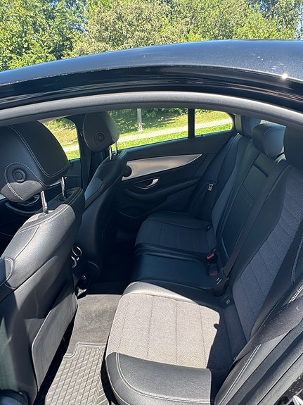 Mercedes-Benz E200 7 of 10