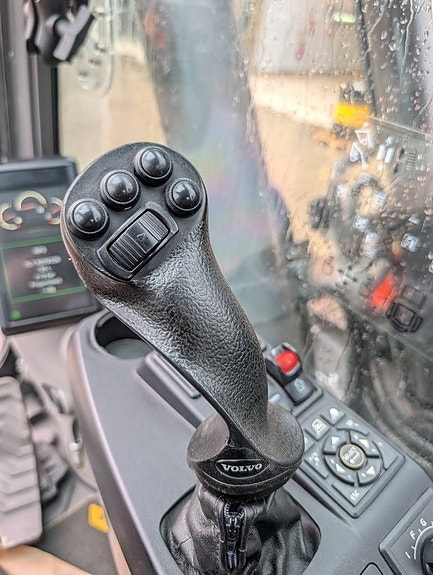 Volvo EC 250 EL 16 of 17