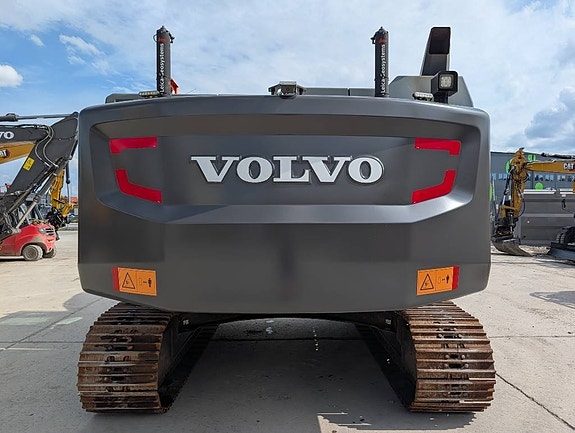 Volvo EC 250 EL 13 of 23