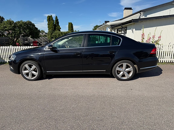 Volkswagen Passat 3 of 6