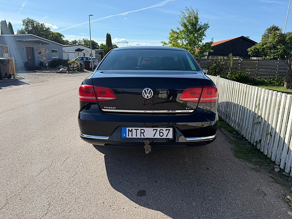 Volkswagen Passat 4 of 6