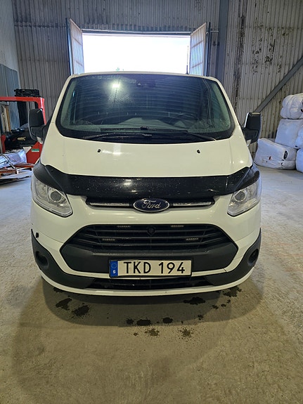 Ford Transit Custom 2 of 5