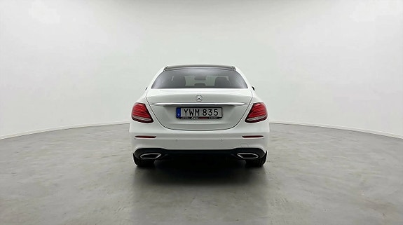 Mercedes-Benz E220 d 5 of 18