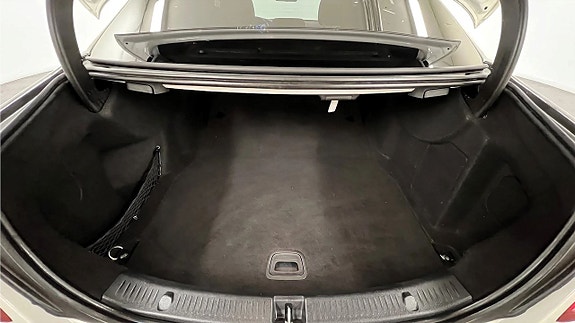 Mercedes-Benz E220 d 13 of 18