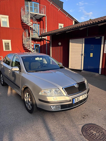 Skoda Octavia 3 of 9