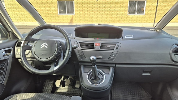 Citroen C4 Picasso 5 of 5