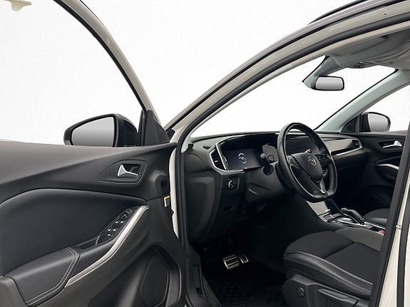 Opel Grandland 8 of 26
