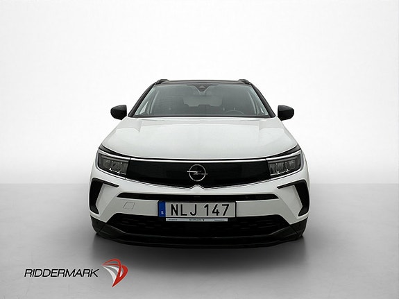 Opel Grandland 2 of 5