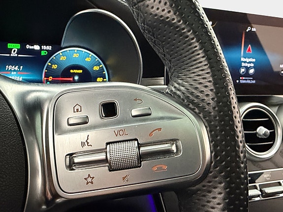 Mercedes-Benz GLC300 e 18 of 30