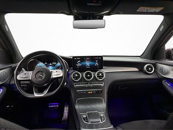Mercedes-Benz GLC300 e 15 of 30