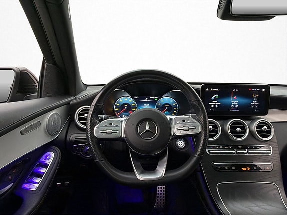 Mercedes-Benz GLC300 e 10 of 30
