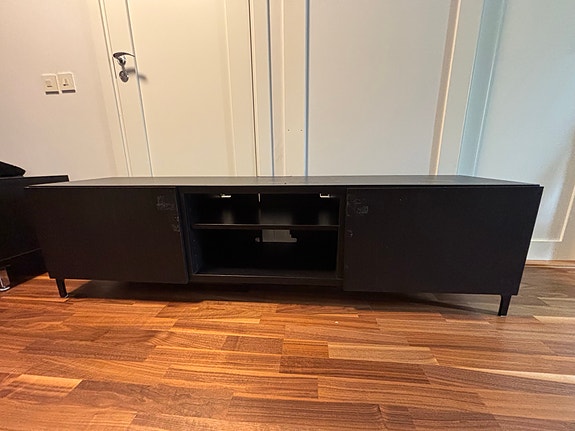 TV-bänkar IKEA Bestå 180 cm och 120 cm