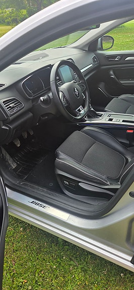 Renault Megane IV 5 of 6