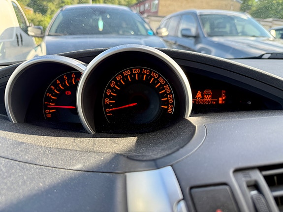 Toyota Verso 2 of 6