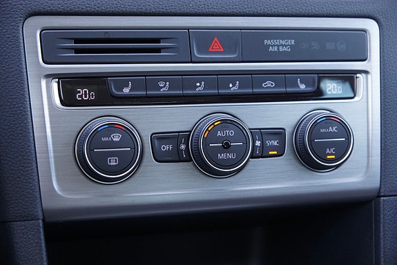 Volkswagen Golf Sportsvan 20 of 21