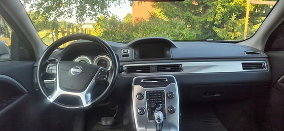 Volvo V70 4 of 10