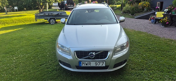 Volvo V70 7 of 10