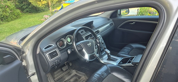 Volvo V70 5 of 10