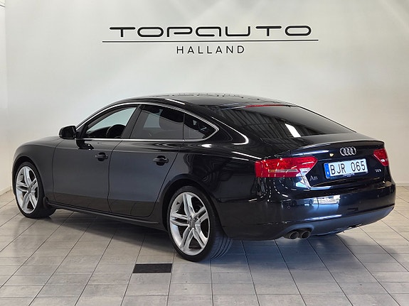 Audi A5 4 of 5