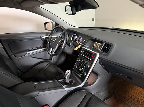 Volvo V60 14 of 15
