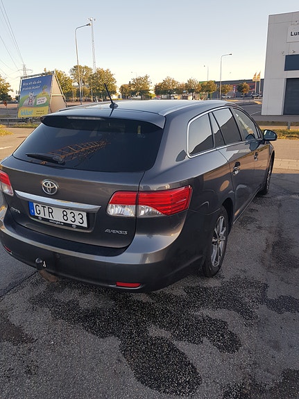 Toyota Avensis 16 of 16