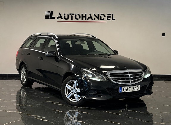 Mercedes-Benz E220 17 of 23