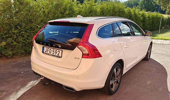 Volvo V60 5 of 26