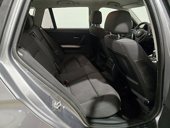BMW 320d 13 of 14