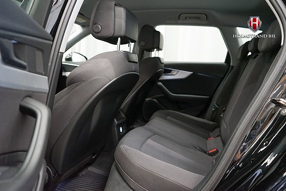 Audi A4 11 of 22