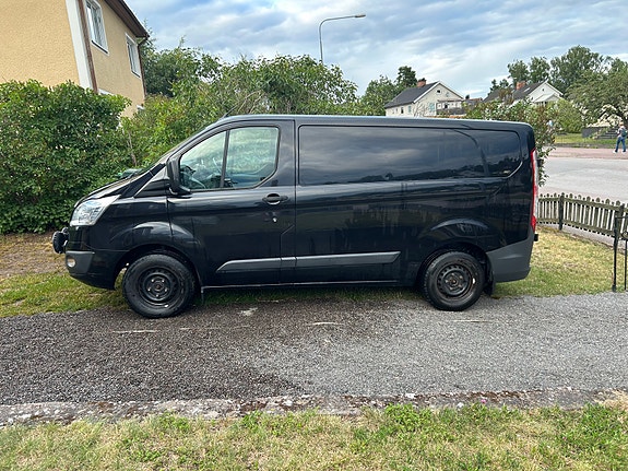 Ford Transit Custom 4 of 5