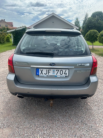 Subaru Outback 4 of 5