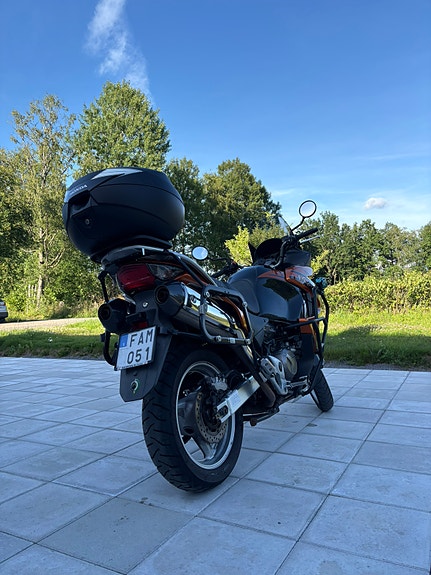 Honda XL1000VA Varadero 5 of 5