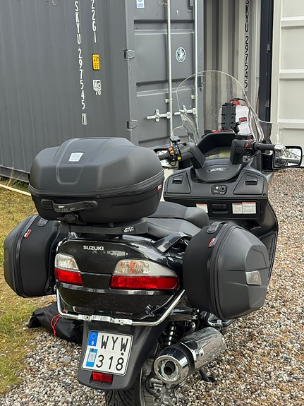 Suzuki AN650A Burgman 2 of 3