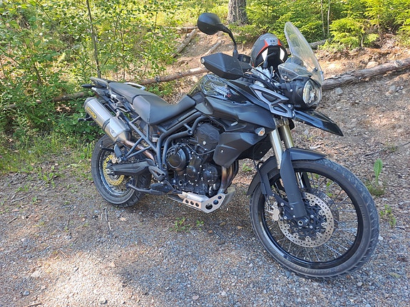 Triumph TIGER 800 XC 2 of 4