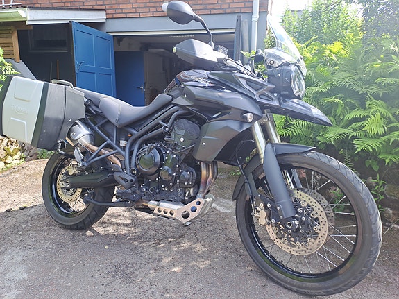 Triumph TIGER 800 XC 3 of 4