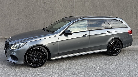 Mercedes-Benz E220 d 2 of 5