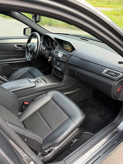 Mercedes-Benz E220 d 9 of 12