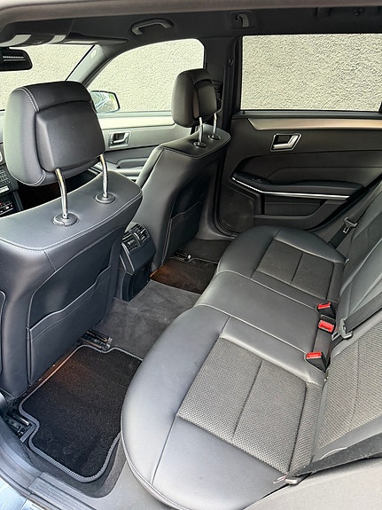 Mercedes-Benz E220 d 10 of 12