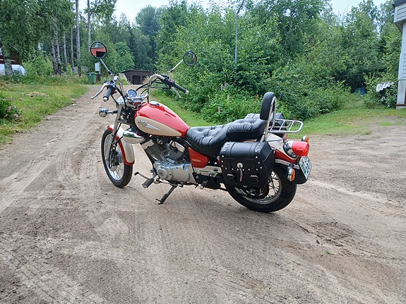 Yamaha XV250 Virago 2 of 3